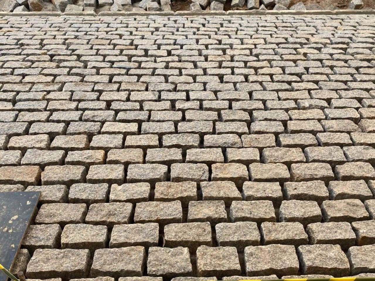 calçamento pedra paralelepipedo didi-pedras  